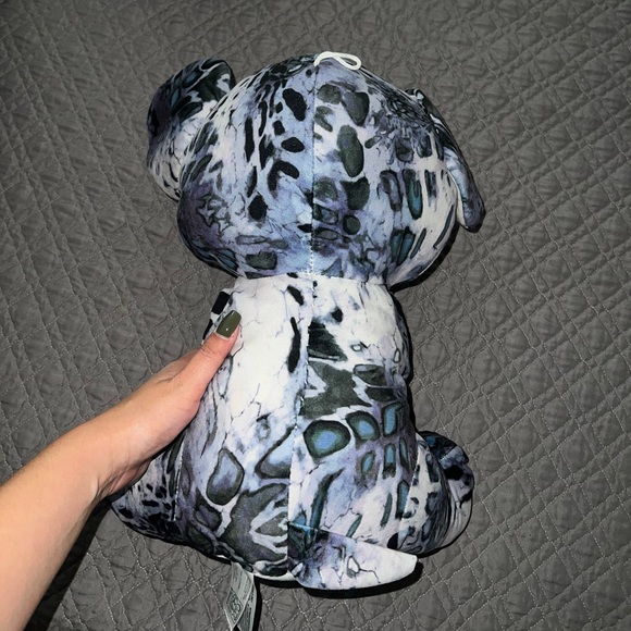 Elephant plushie - Picture 3 of 5